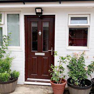 Mon Repos Private Rooms Heathrow Airport